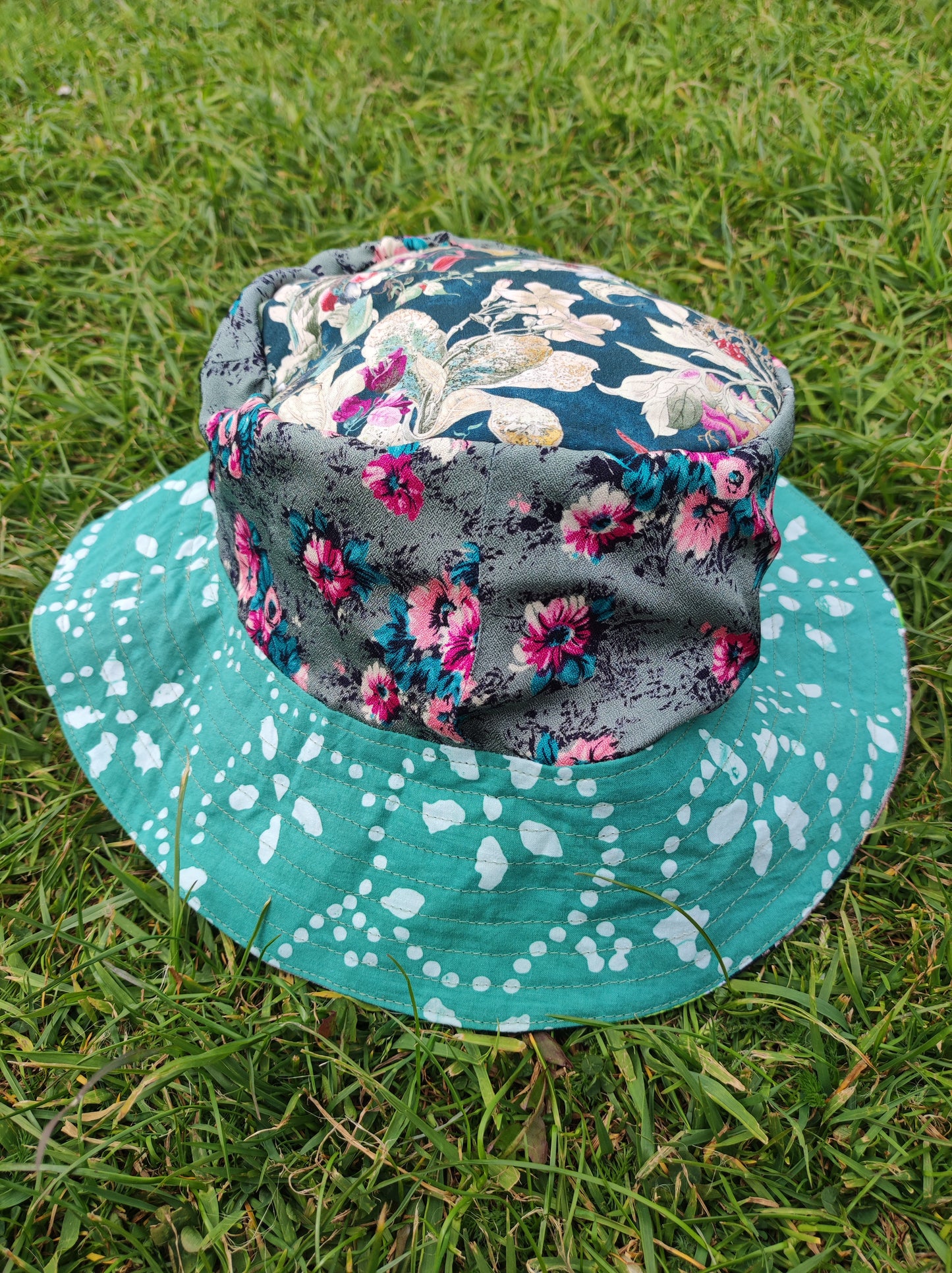 Green Reversible Bucket Hat